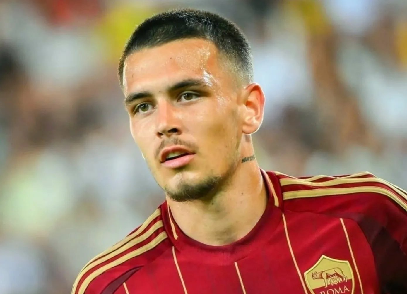 欧联关键时刻再迎强敌，瓦伦西亚绝杀压哨，主帅态度：赛场秩序良好，赛季目标并未改变 