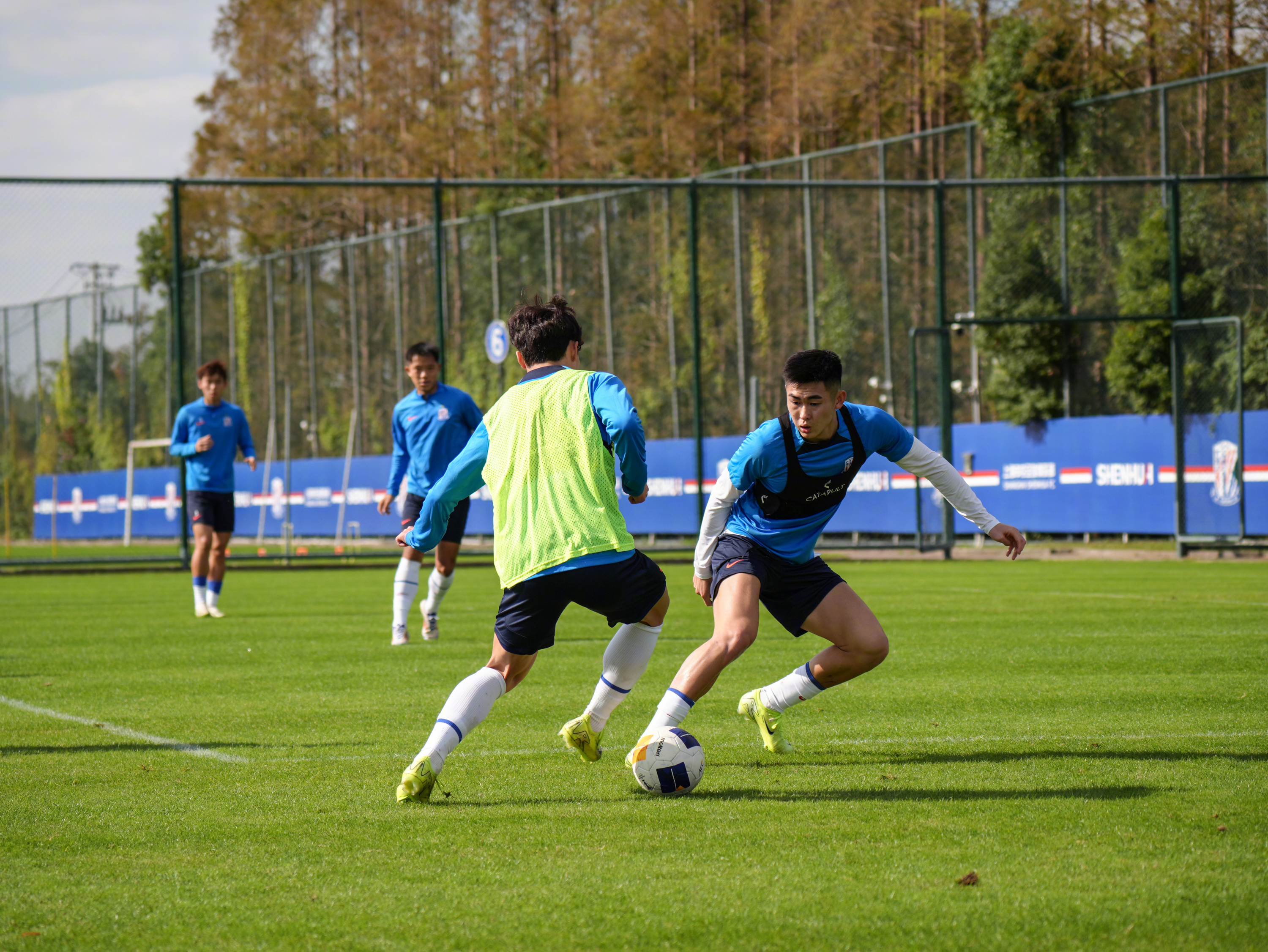 上海申花发布备战花絮；赛前外线爆发；西甲任务艰巨；高层口径保持一致 