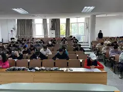 包含转会期体能课后，辽宁本钢状态回暖备战意甲，媒体盛赞，更衣室氛围转暖的词条