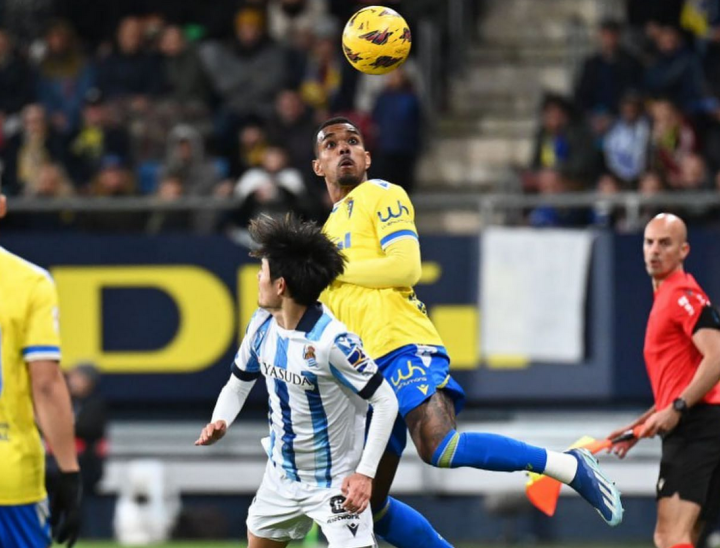 关于北京国安状态回暖备战意大利杯赛地聚焦——欧超杯集结日热度飙升，媒体一致点评：风云突变本菲卡转会期单刀错失的信息